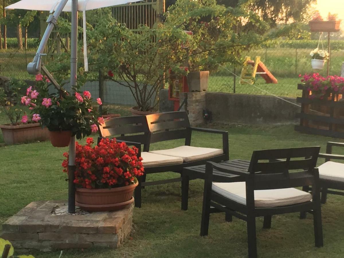 B&B Happiness In The Country ブレシェッロ エクステリア 写真