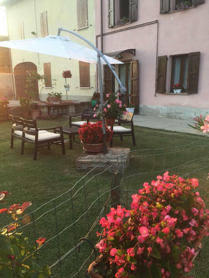 B&B Happiness In The Country ブレシェッロ エクステリア 写真